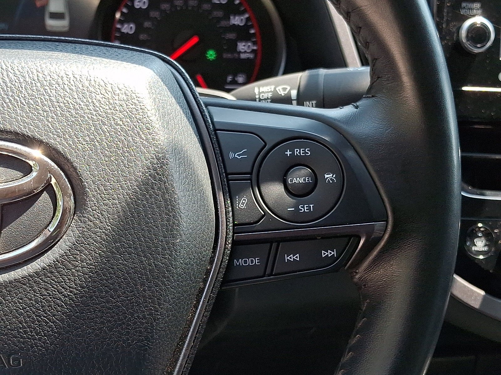 Used 2024 Toyota Camry XSE FWD image 21