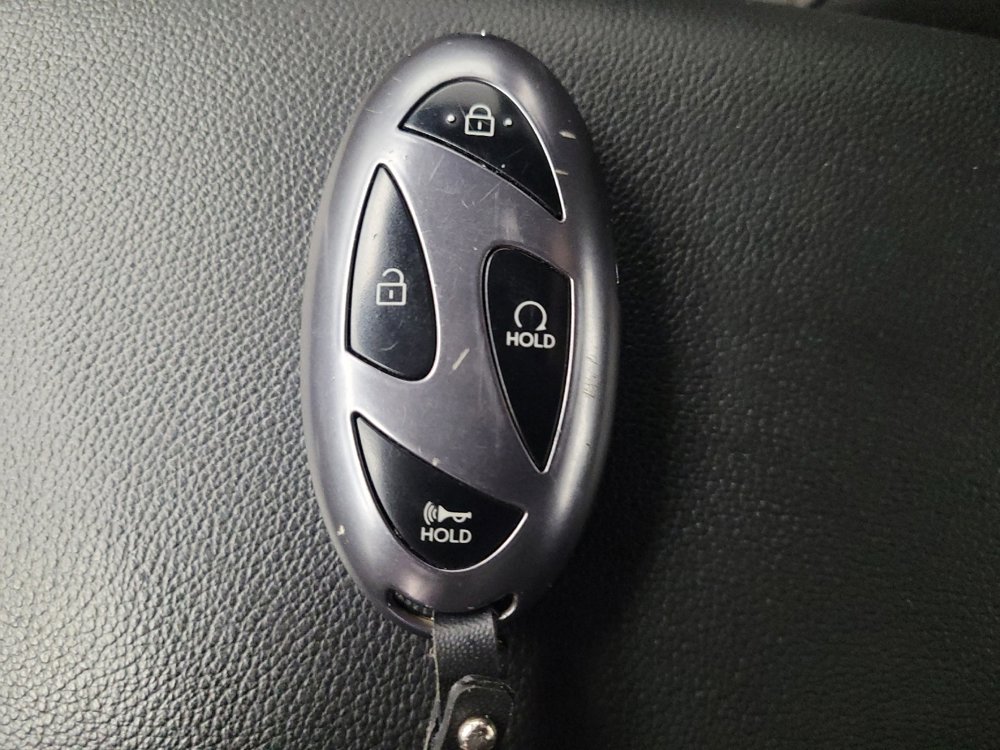 Used 2025 Hyundai Elantra Sport FWD image 32
