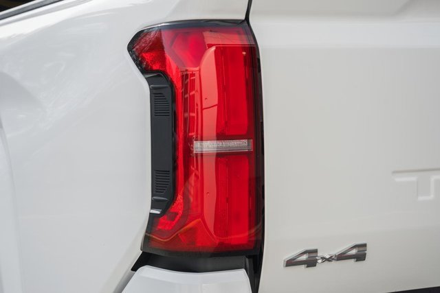 New 2025 Toyota Tacoma SR5 image 7