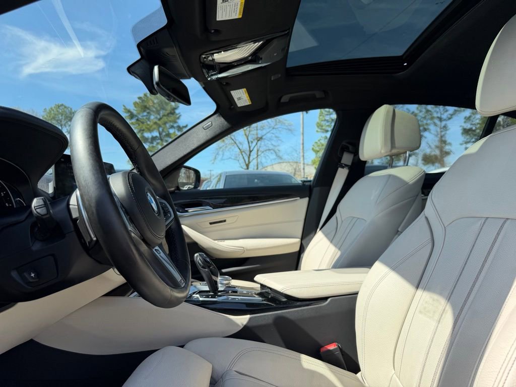 Used 2017 BMW 540i xDrive image 11