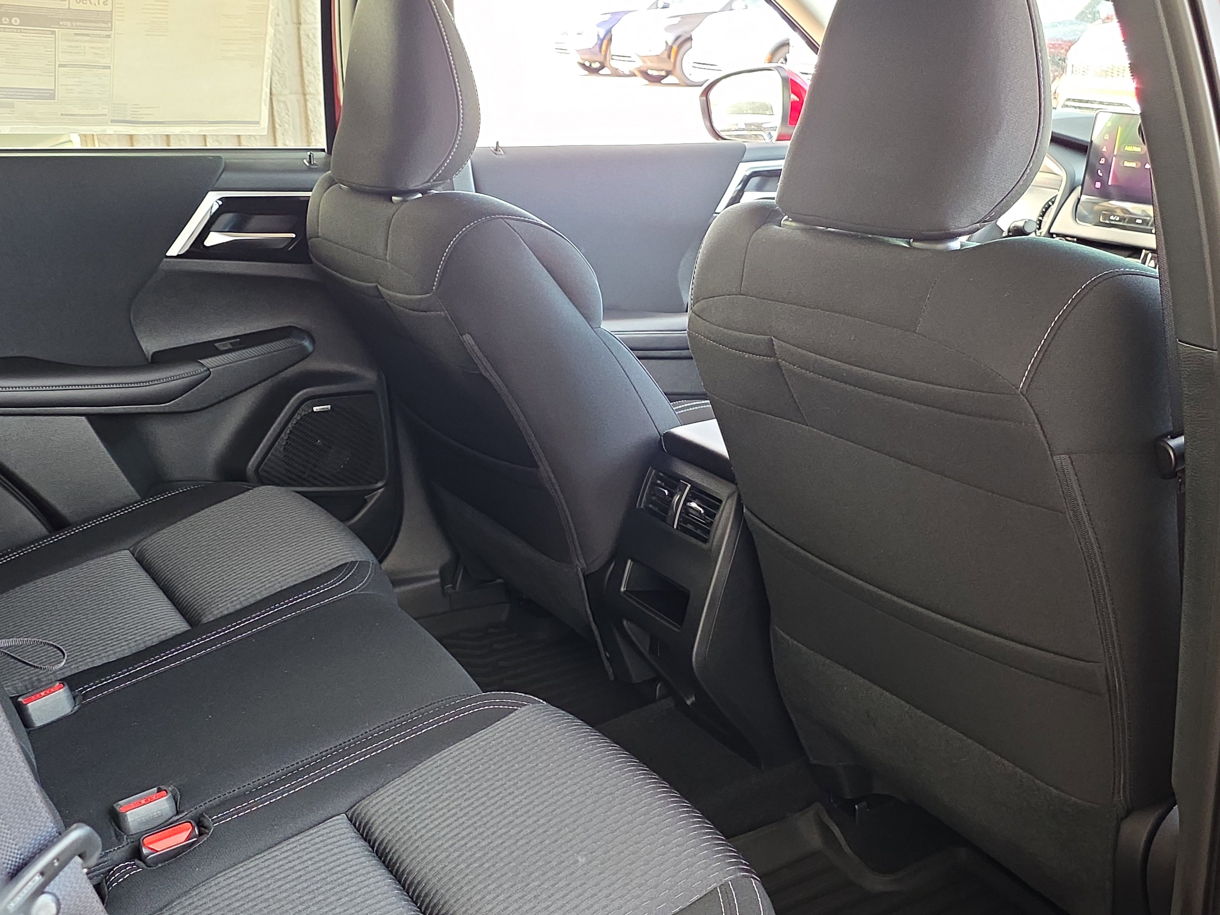 New 2026 Mitsubishi Outlander ES FWD image 27