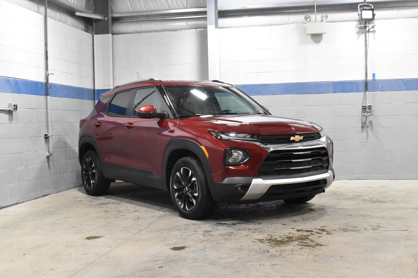 Used 2023 Chevrolet TrailBlazer LT w/ Convenience Package AWD/4WD image 30
