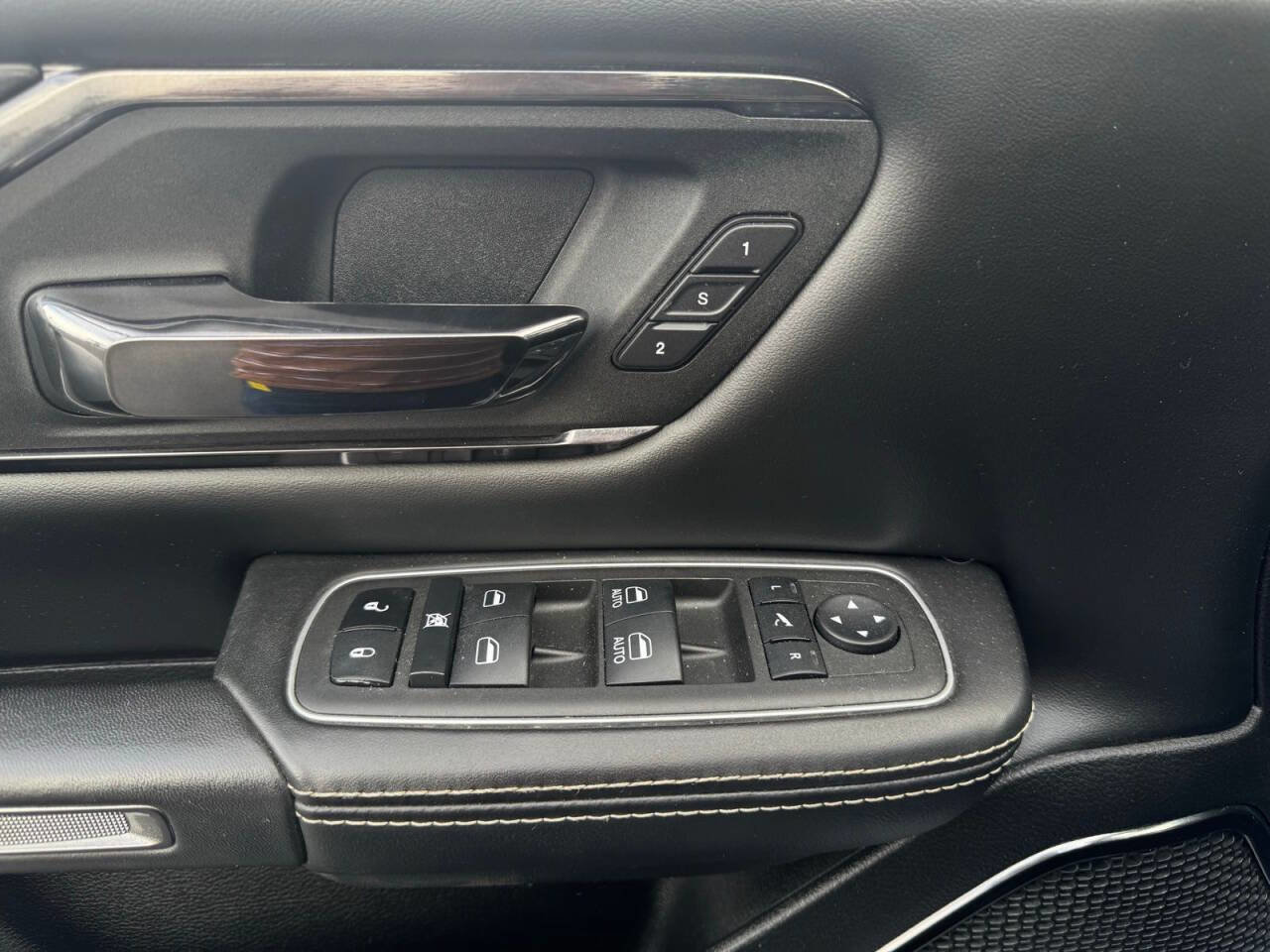 Used 2022 RAM 1500 Limited w/ Body-Colour Bumper Group image 15