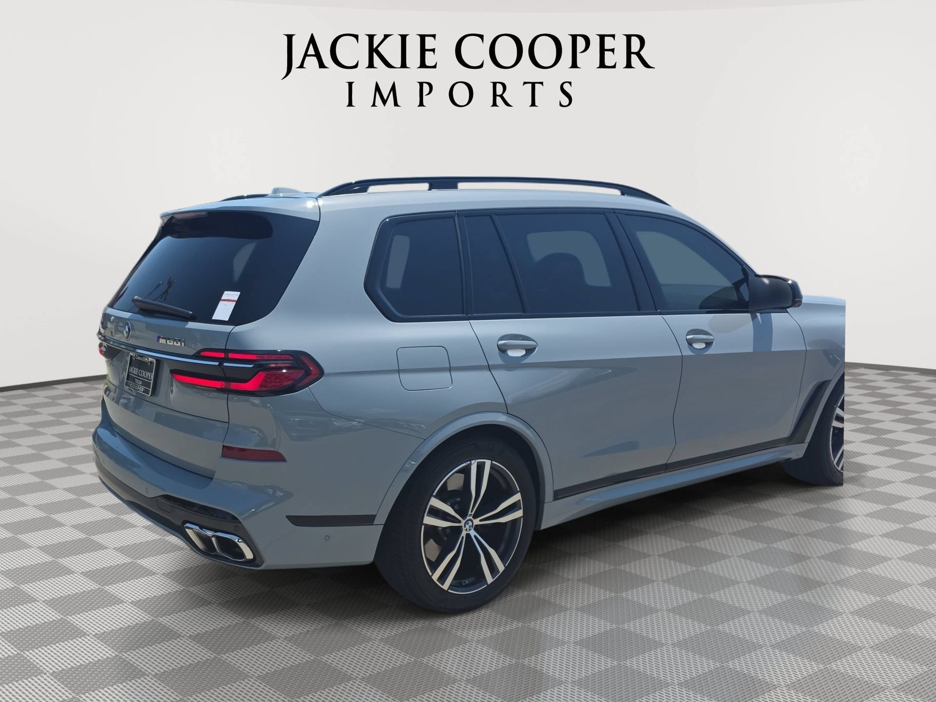 Used 2024 BMW X7 M60i AWD/4WD image 5