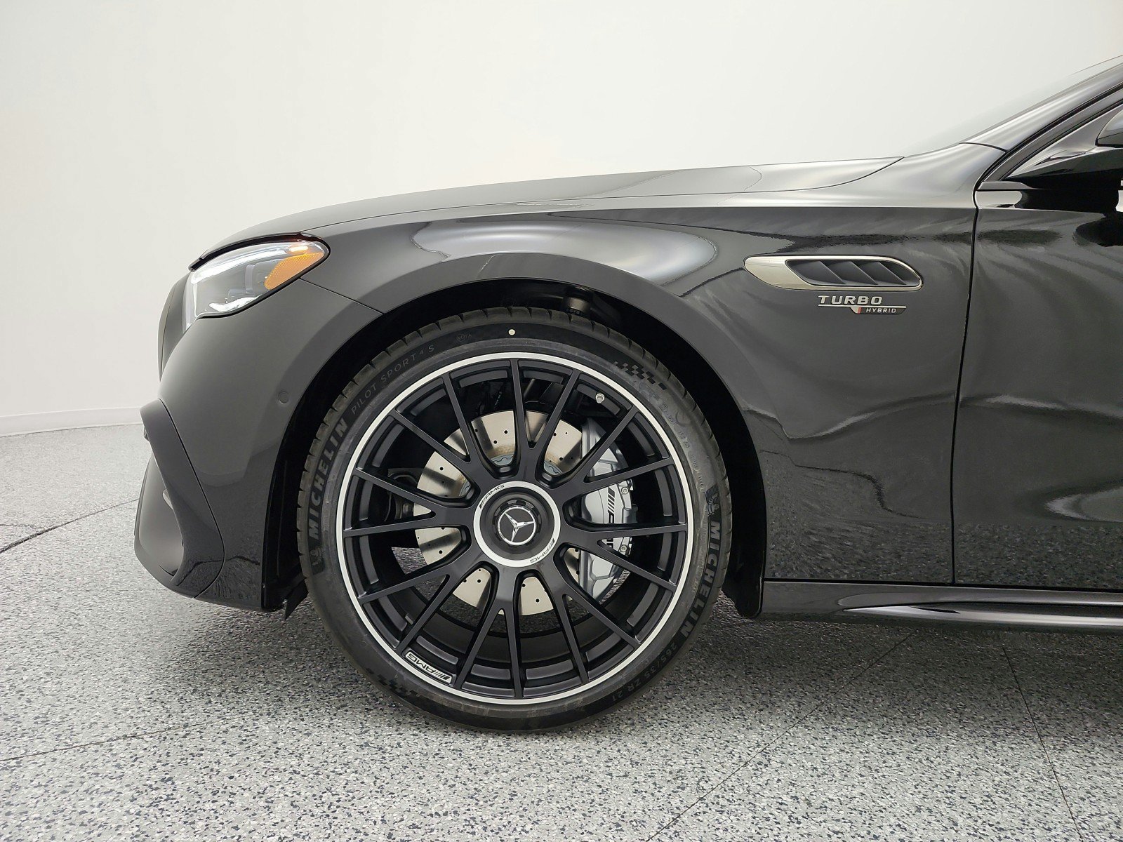 New 2026 Mercedes-Benz E 53 AMG e 4MATIC Sedan image 13
