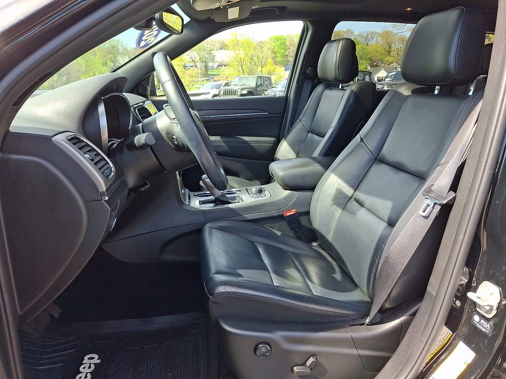 Used 2021 Jeep Grand Cherokee Limited AWD/4WD image 14