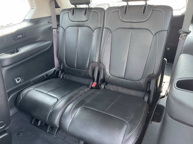 Used 2023 Jeep Grand Cherokee L Limited AWD/4WD image 21