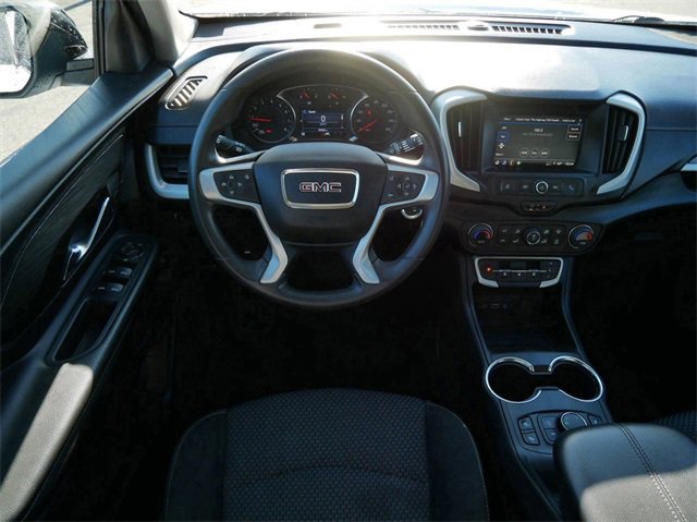 Used 2023 GMC Terrain SLE w/ Driver Convenience Package image 12
