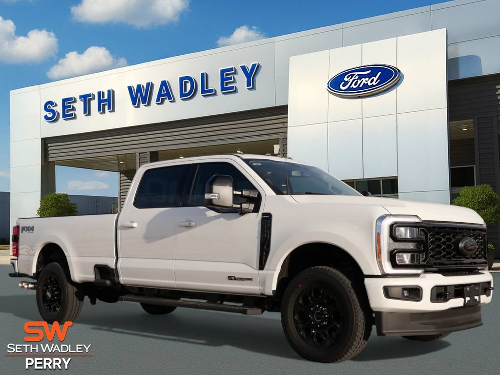 New 2026 Ford F350 Lariat w/ Black Appearance Package
