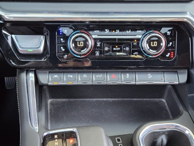 Used 2025 GMC Sierra 1500 Denali Ultimate AWD/4WD image 17