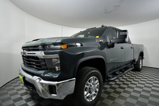 New 2026 Chevrolet Silverado 3500 LT w/ Safety Package image 6