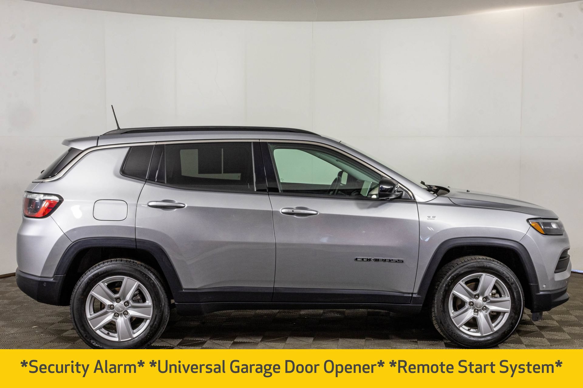 Used 2022 Jeep Compass Latitude w/ Convenience Group AWD/4WD image 15