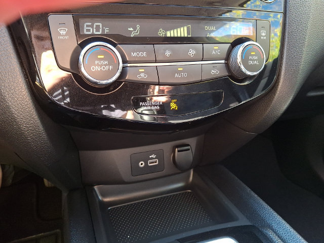 Used 2021 Nissan Rogue Sport SV AWD/4WD image 15