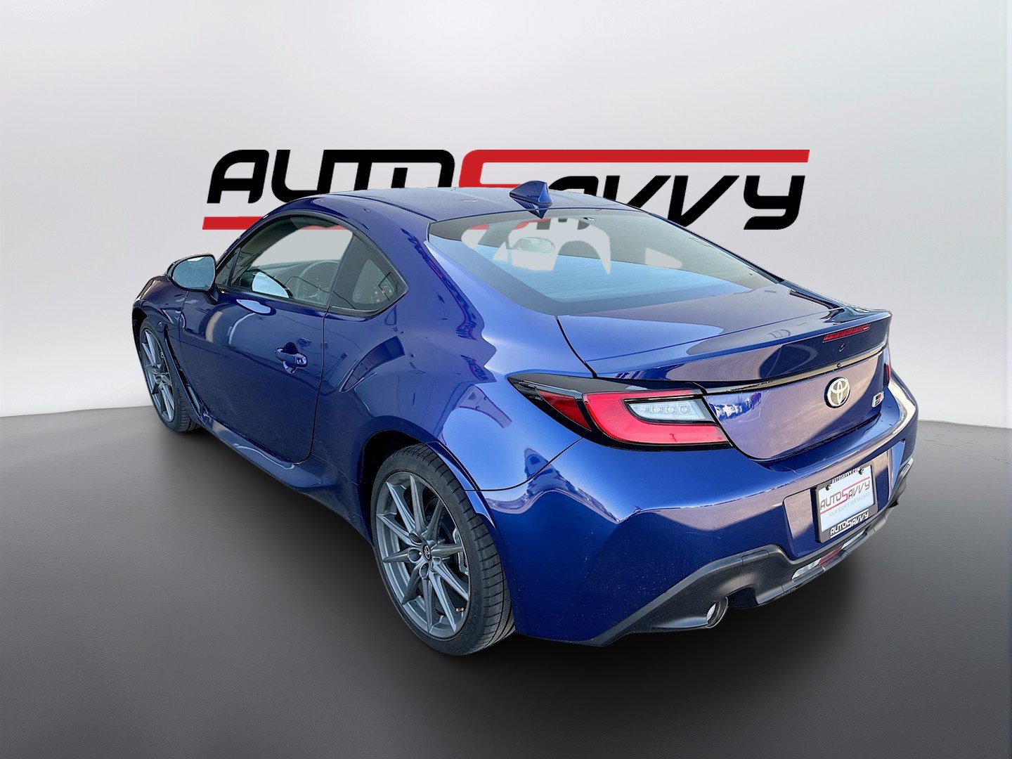 Used 2025 Toyota GR86 w/ ALL Weather Mat Package (TMS) RWD image 5
