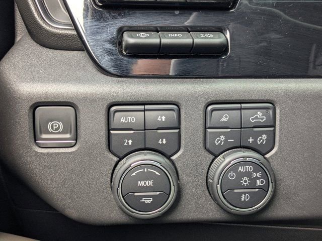 Used 2023 Chevrolet Silverado 1500 ZR2 w/ Technology Package image 25