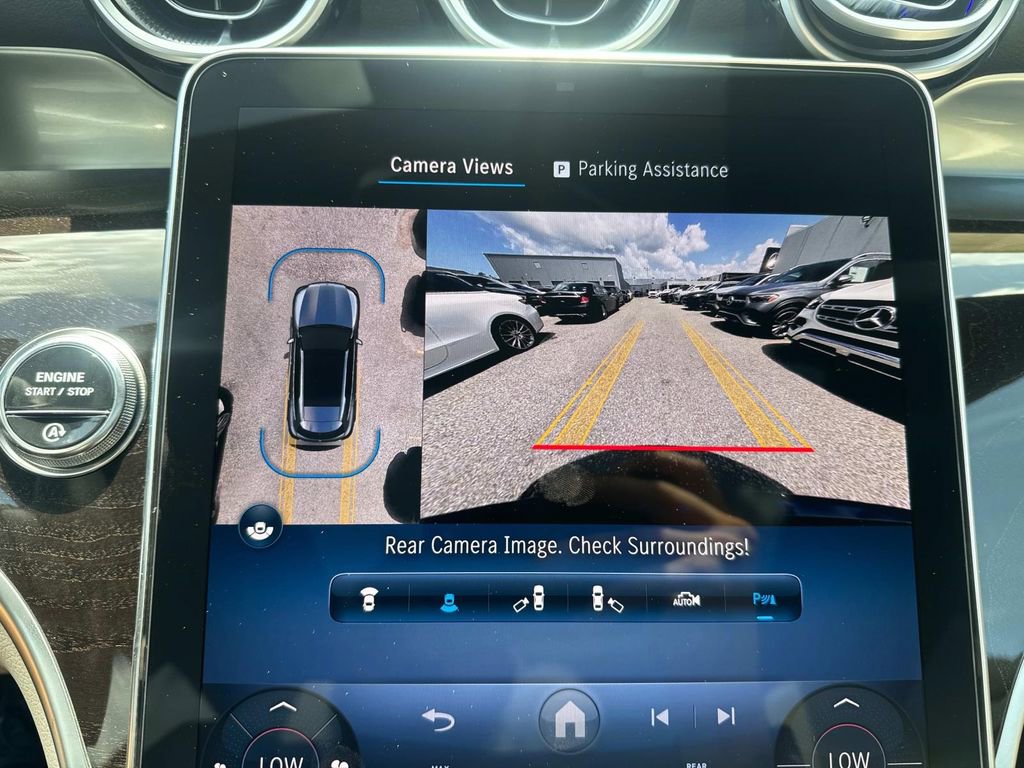 Used 2025 Mercedes-Benz GLC 300 image 12