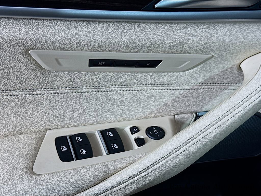 Certified 2023 BMW 530i xDrive w/ Premium Package image 18