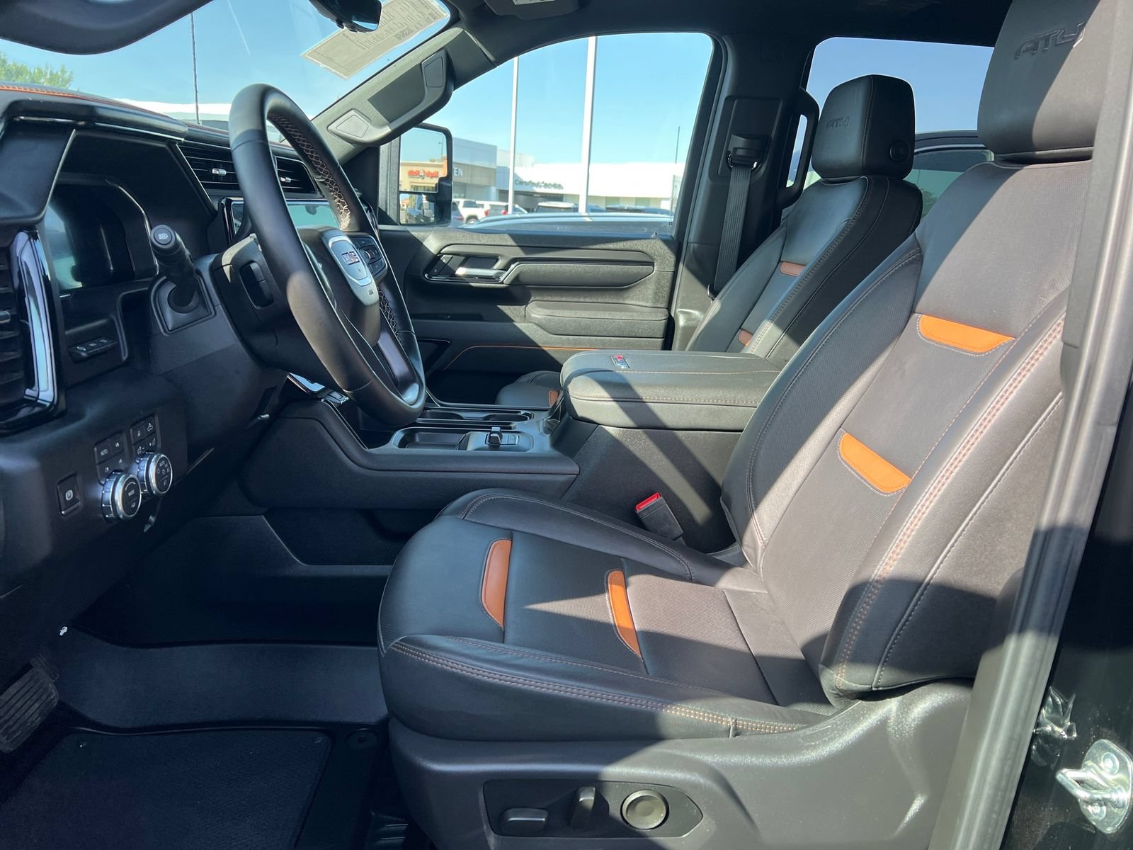 Used 2026 GMC Sierra 3500 AT4 w/ AT4 Premium Plus Package AWD/4WD image 9
