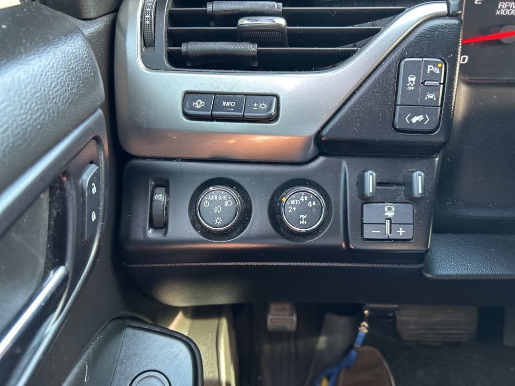 Used 2016 Chevrolet Suburban LTZ image 22