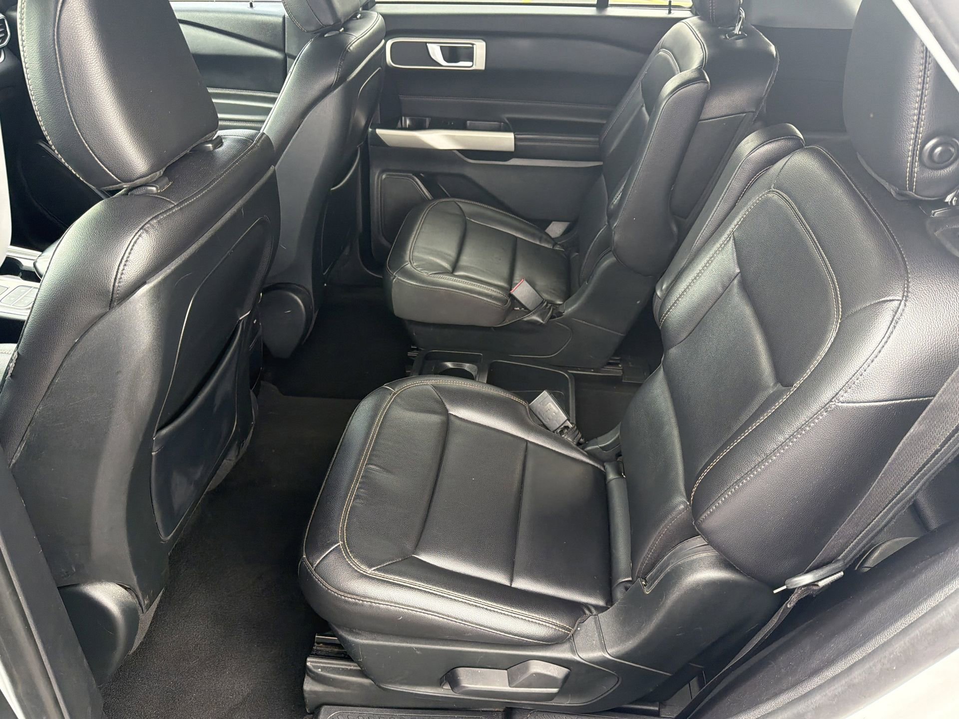 Certified 2020 Ford Explorer XLT w/ Equipment Group 202A RWD image 23