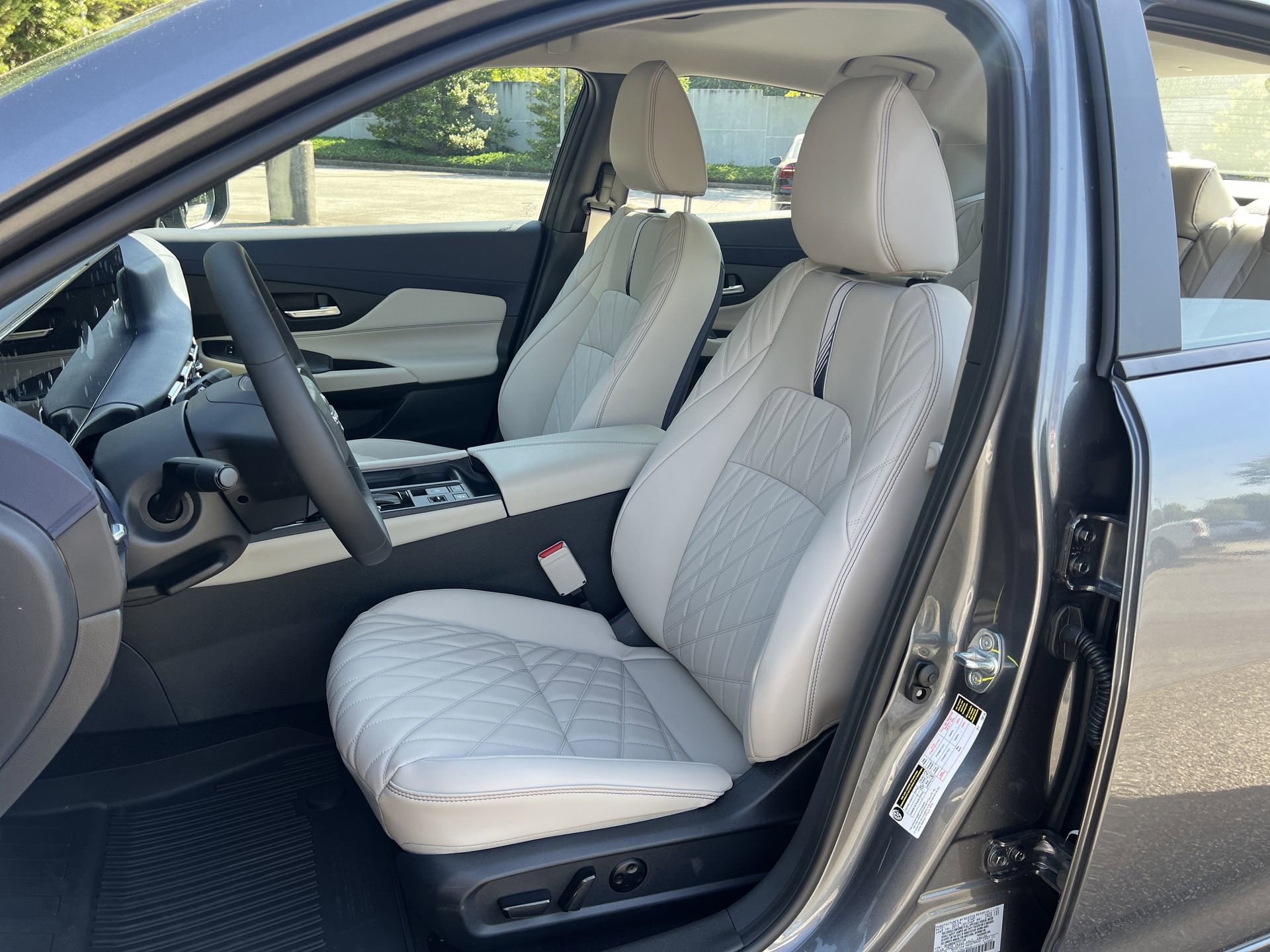 New 2026 Nissan Sentra SL FWD image 16
