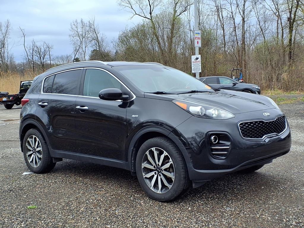 Used 2017 Kia Sportage EX image 3