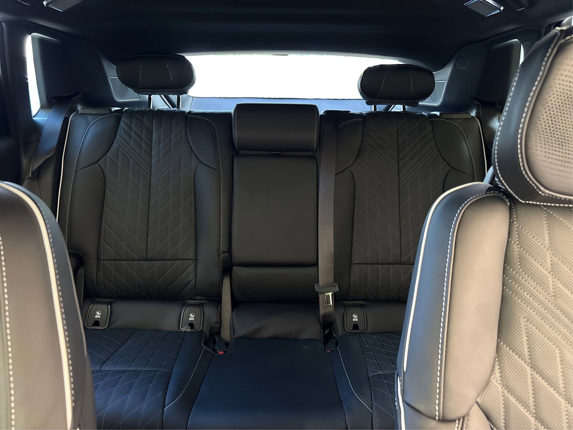 New 2026 Cadillac Lyriq V image 17