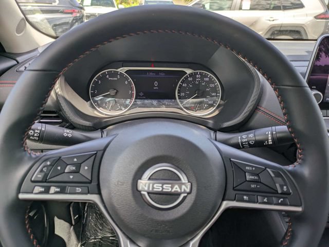Used 2025 Nissan Sentra SR FWD image 22