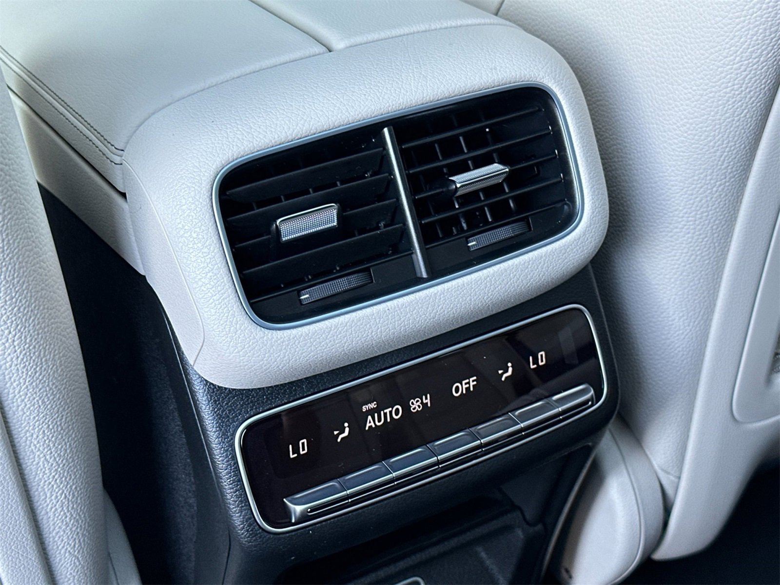 New 2026 Mercedes-Benz GLS 580 4MATIC image 13