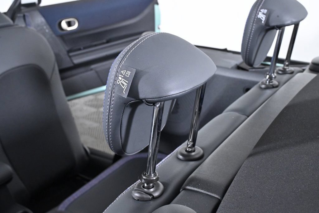 Used 2025 MINI Cooper S FWD image 33