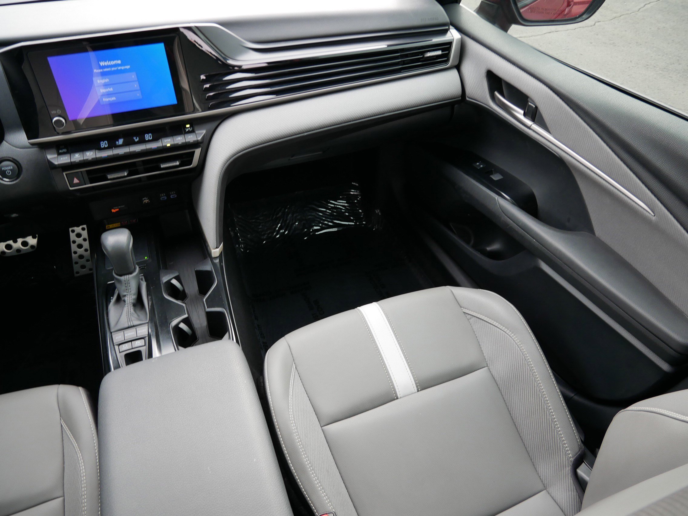 Certified 2025 Toyota Camry SE w/ Convenience Package image 11