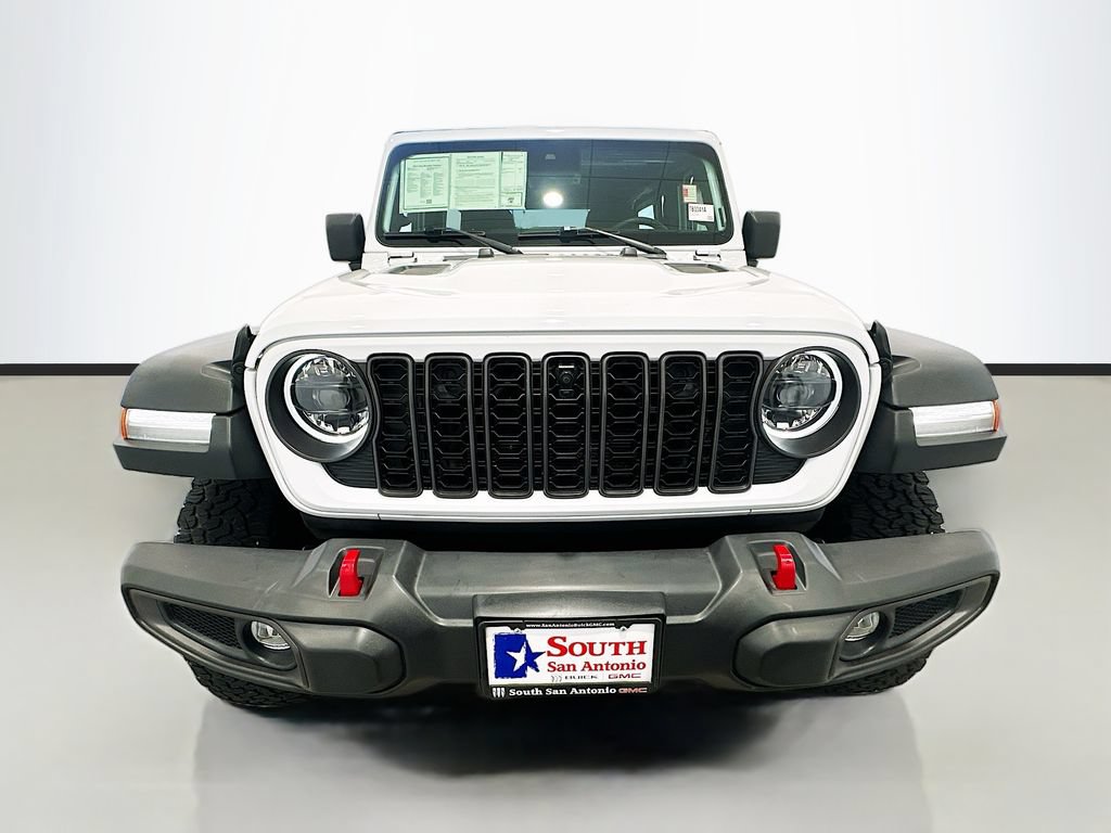 Used 2024 Jeep Wrangler Unlimited Rubicon AWD/4WD image 2