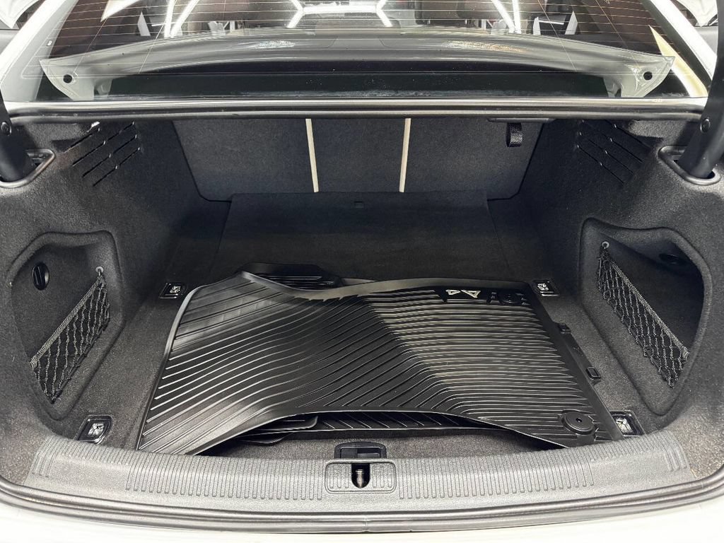 Used 2019 Audi A4 2.0T Premium FWD image 47