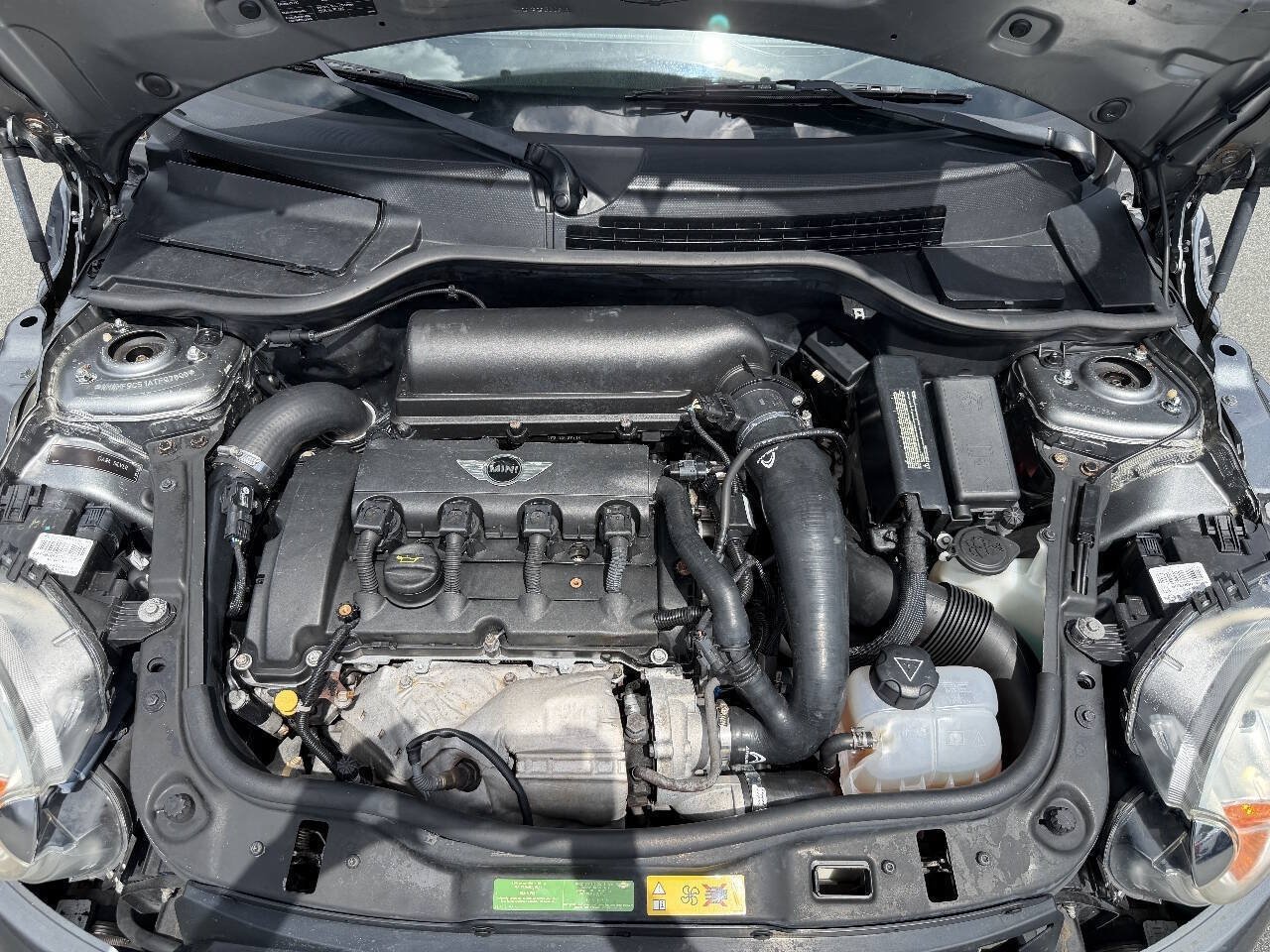 Used 2010 MINI Cooper John Cooper Works FWD image 18