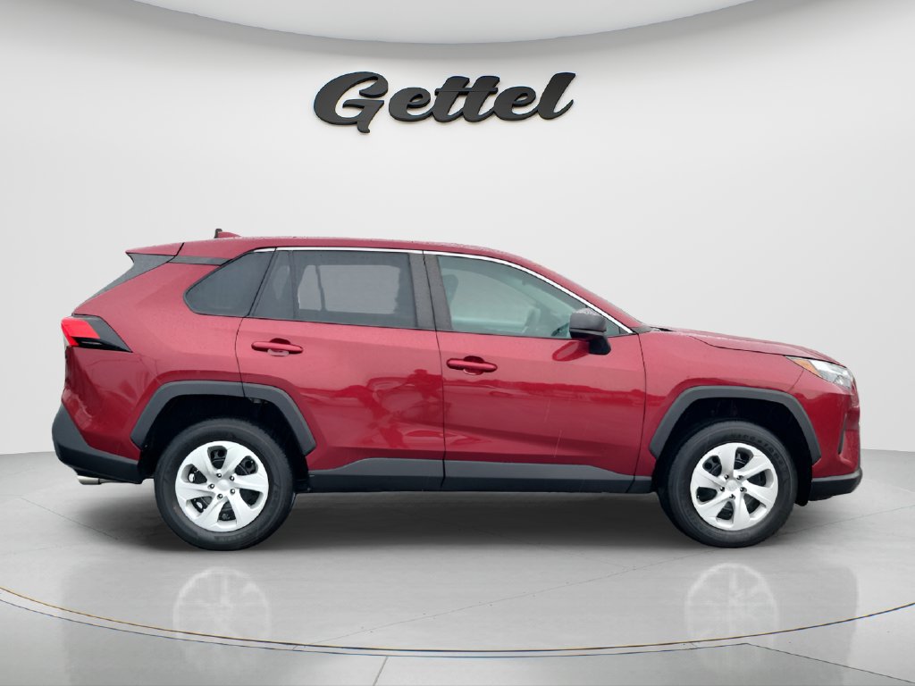 Used 2024 Toyota RAV4 LE FWD image 3