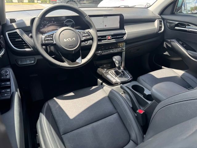 Certified 2024 Kia Seltos EX FWD image 14
