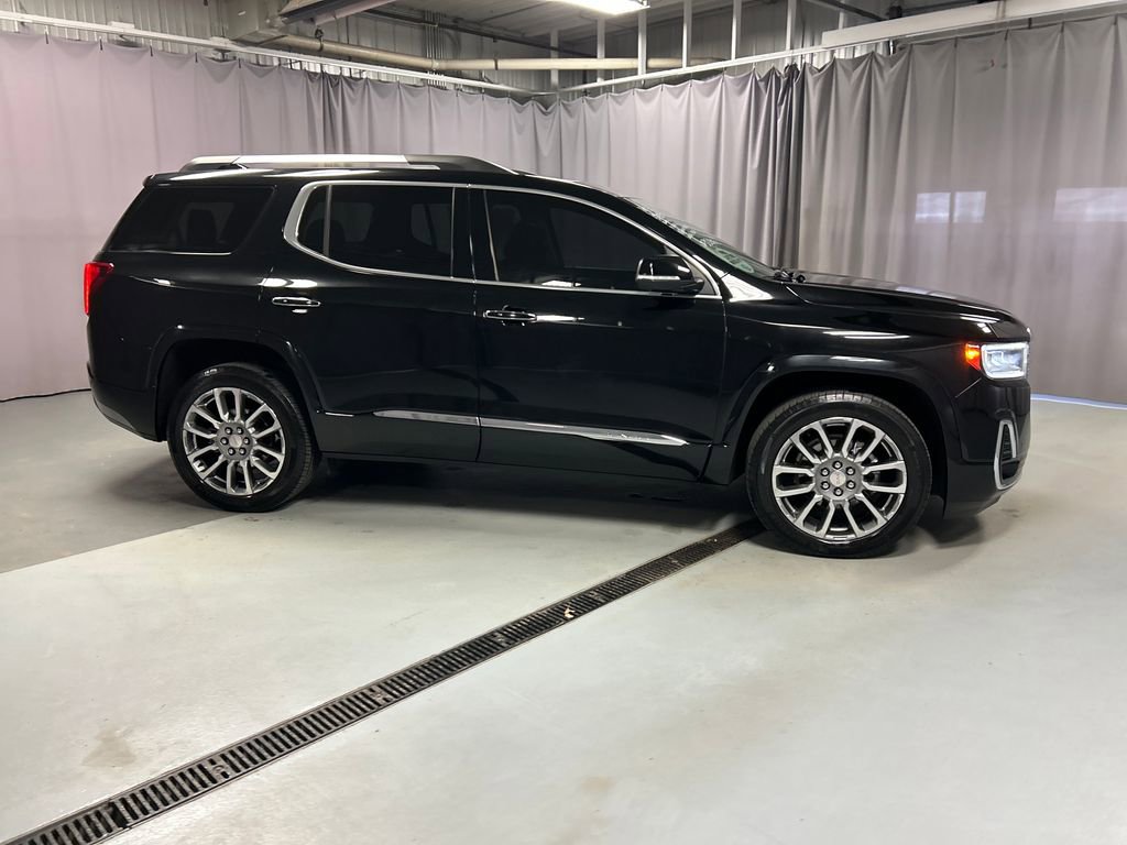 Used 2023 GMC Acadia Denali w/ Denali Ultimate Package image 8