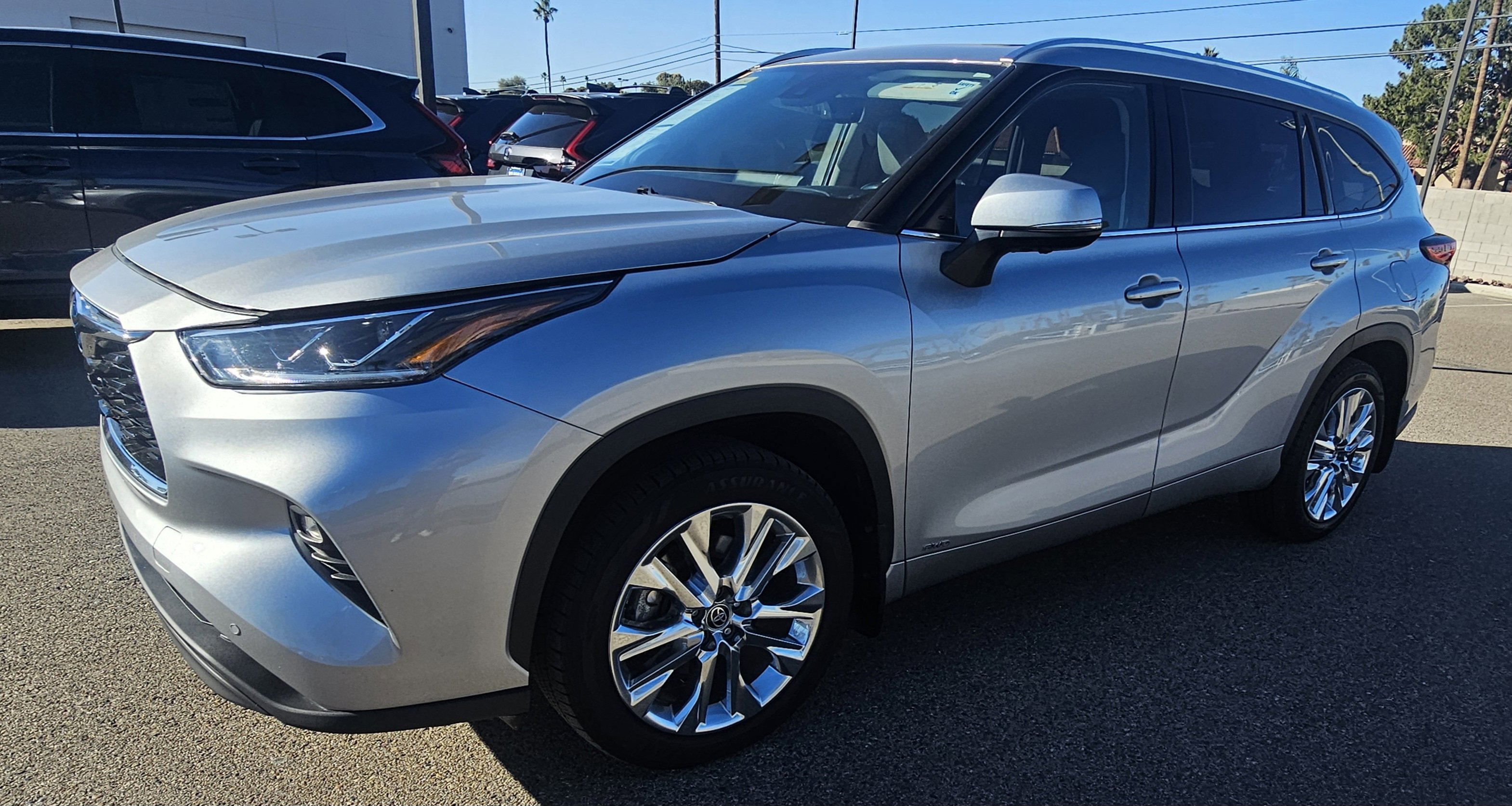Used 2023 Toyota Highlander Limited