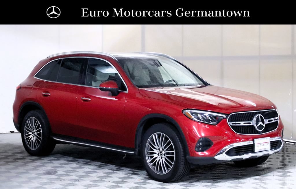 Certified 2026 Mercedes-Benz GLC 300 4MATIC image 1