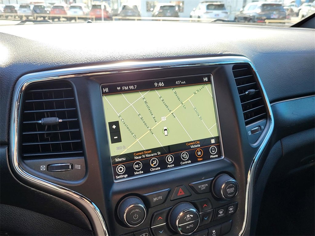 Used 2018 Jeep Grand Cherokee Altitude image 28