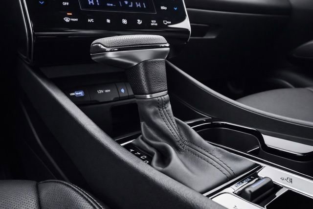 Used 2024 Hyundai Santa Cruz Night image 24