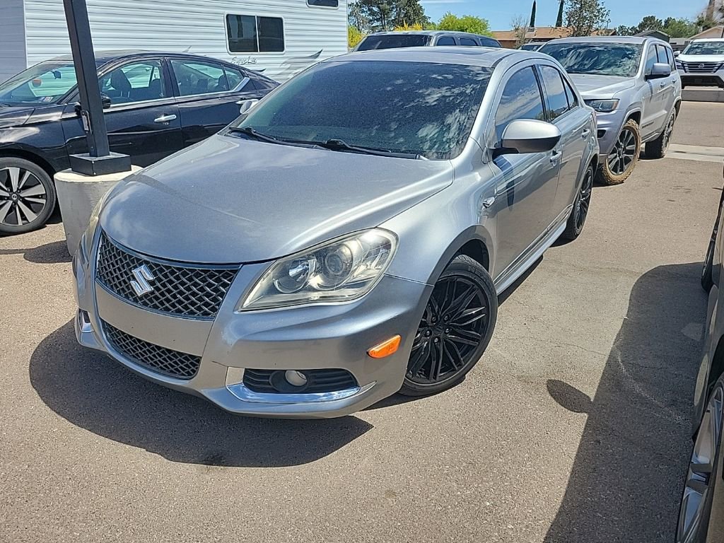 Used 2013 Suzuki Kizashi Sport GTS image 2