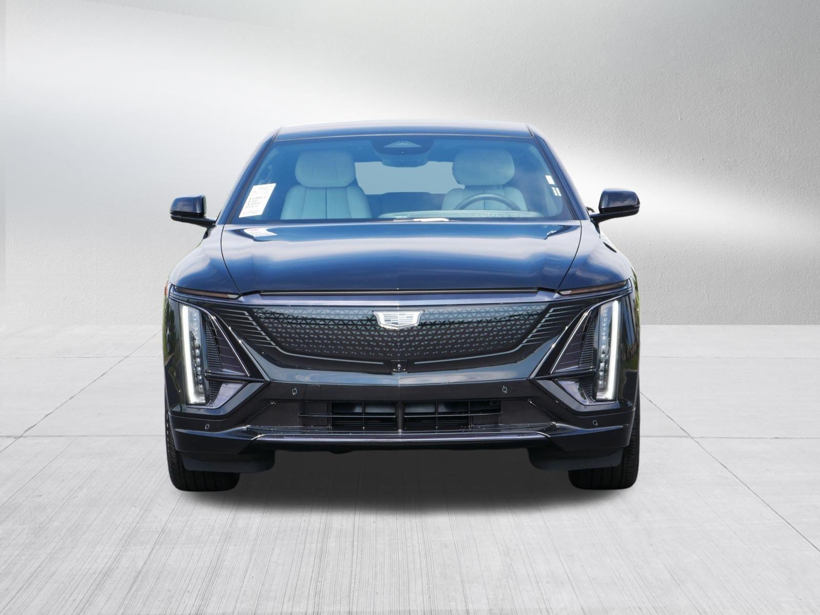 Certified 2024 Cadillac Lyriq Sport AWD/4WD image 2