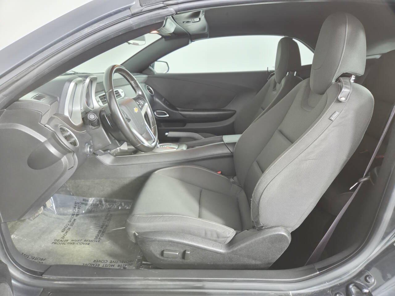 Used 2015 Chevrolet Camaro LT RWD image 14