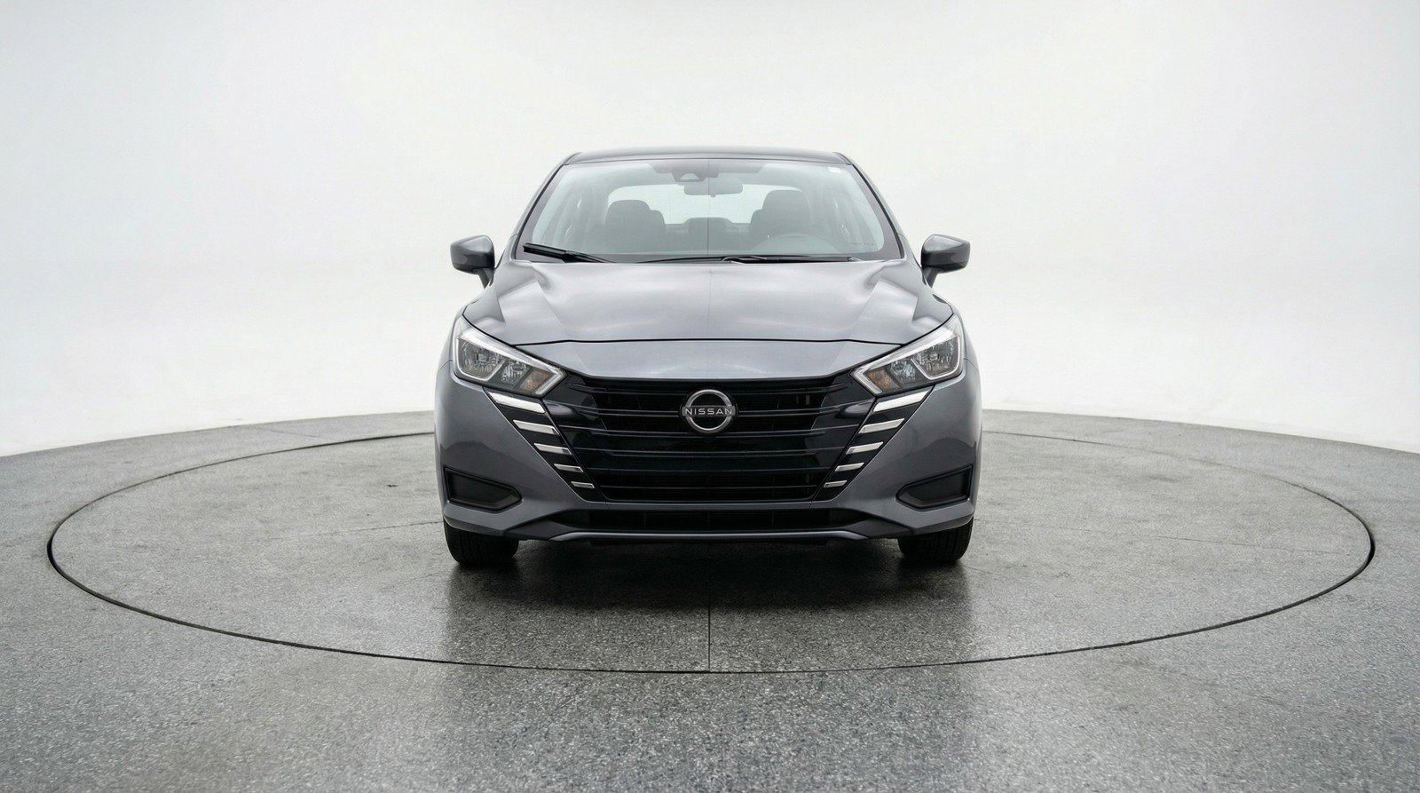 Used 2025 Nissan Versa SV FWD image 2
