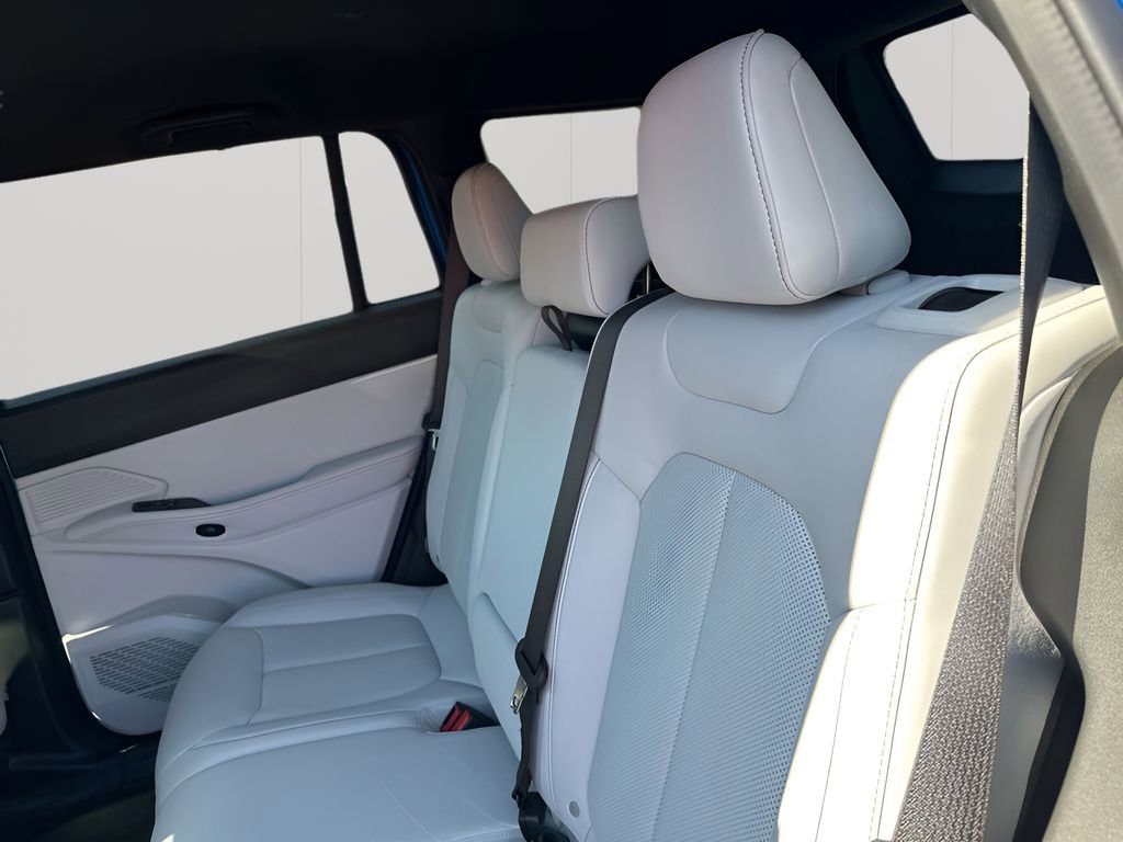 New 2026 Jeep Cherokee Limited AWD/4WD image 21