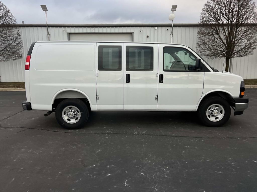 New 2025 Chevrolet Express 2500 w/ Driver Convenience Package image 5