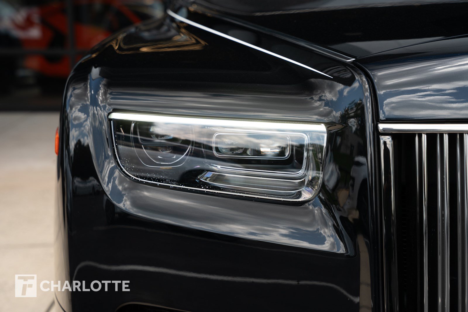 Used 2023 Rolls-Royce Phantom Extended Wheelbase RWD image 4