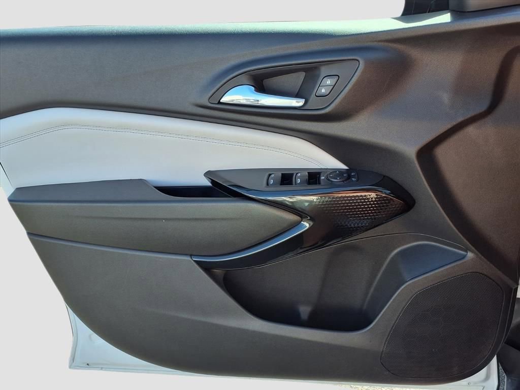 Used 2024 Chevrolet Trax LT image 20