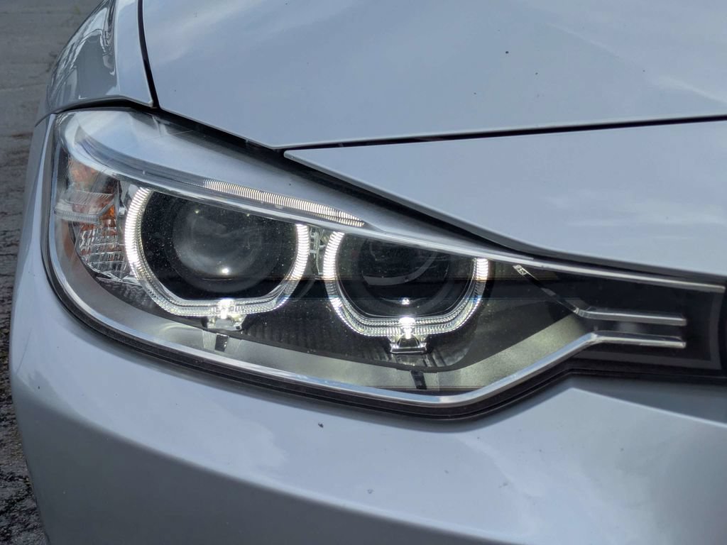 Used 2014 BMW 335i Sedan RWD image 10